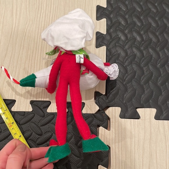 Annalee 9" Decorating Chef Elf with Pastry Bag - Mint - 500912 2012 - Picture 5 of 7